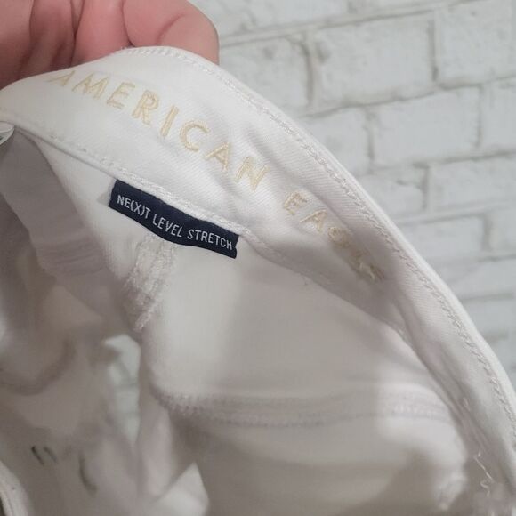 AEO hi-rise shortie white shorts - Picture 12 of 12